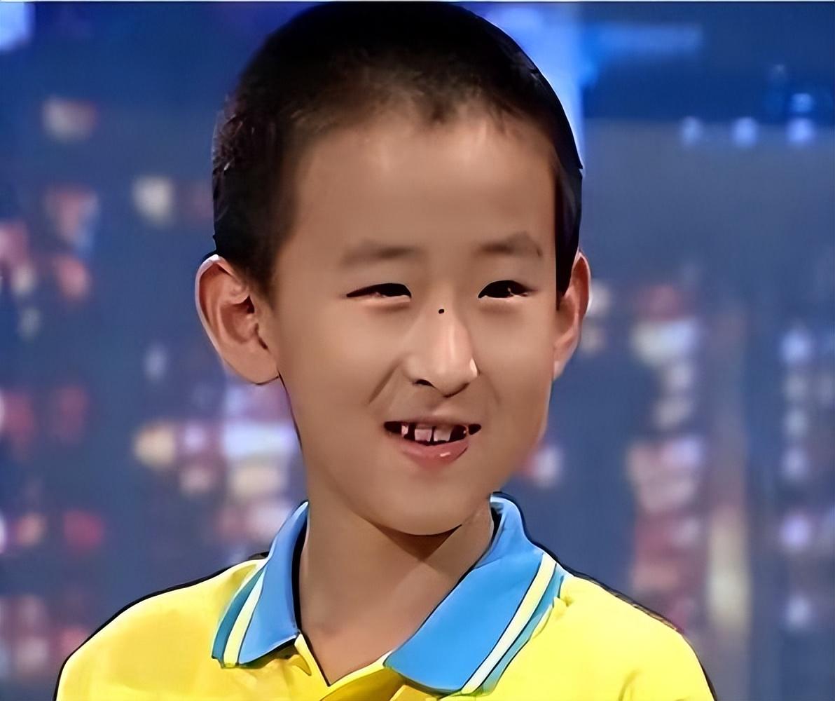 2017年高考结束,浙江大学的一份通知书送到了广州湛江市一个年仅12岁