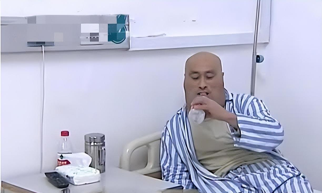 辽宁男子20年内喝两万斤酒变成河马脖并自称我不算酒神