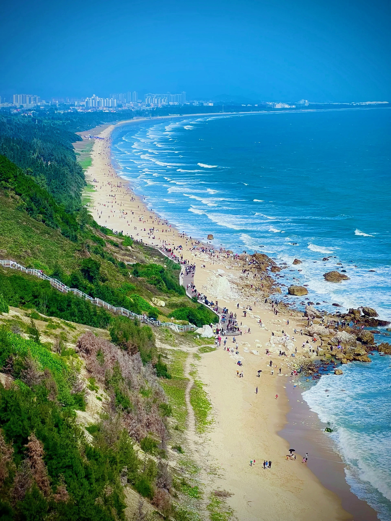 遇见茂名浪漫巴布几内湾追寻蓝眼泪邂逅茂名小垦丁