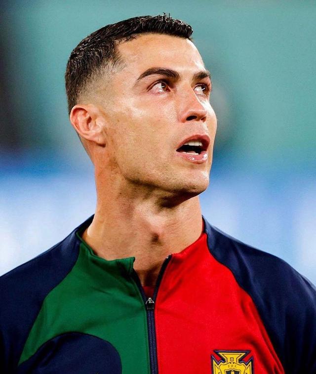 c罗的风流史,钟爱模特细腰肥臀,不生7娃不停歇