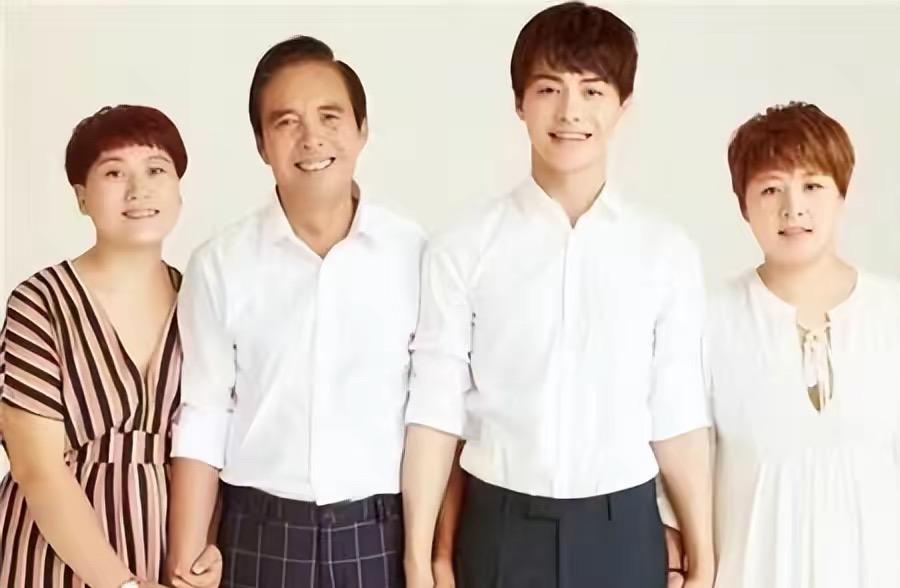 回顾马天宇目睹弟弟被抵债错过爷爷的葬礼成名背后有心酸