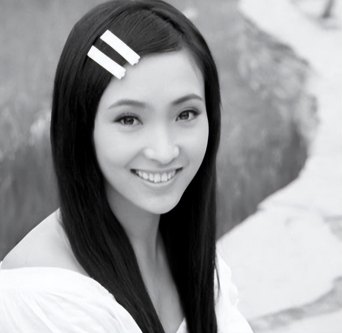 回顾演员白静24岁爆红29岁惨死丈夫刀下母亲为争遗产四处奔走