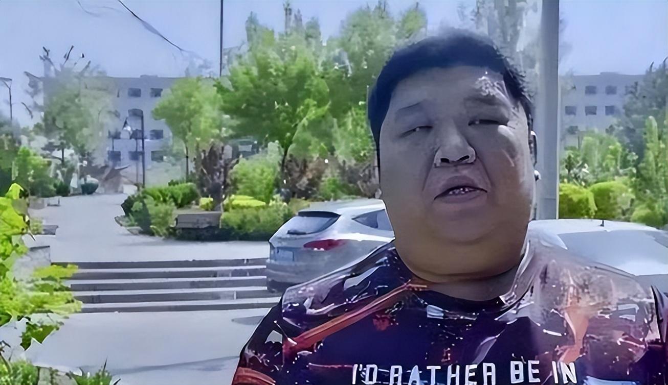 回顾:小伙拆迁得1000多万,和妻子离婚后,沉迷赌色一晚消费8万