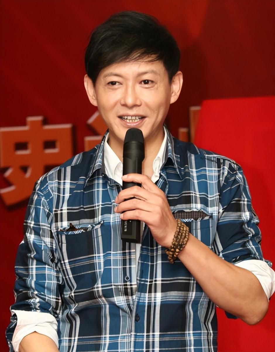 回顾程前与前妻离婚27年娶小娇妻51岁当爹今前妻生活怎样了