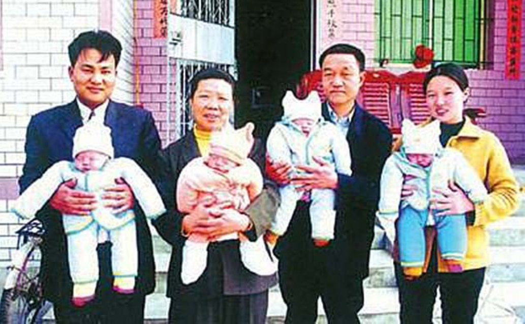 回顾首例全男4胞胎多年前大难不死高考金榜题名后感恩医院