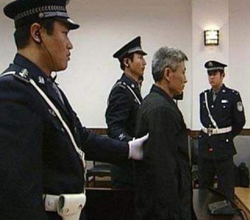 2000年沈阳黑帮刘涌入狱14名顶尖律师帮他减刑最终结局如何