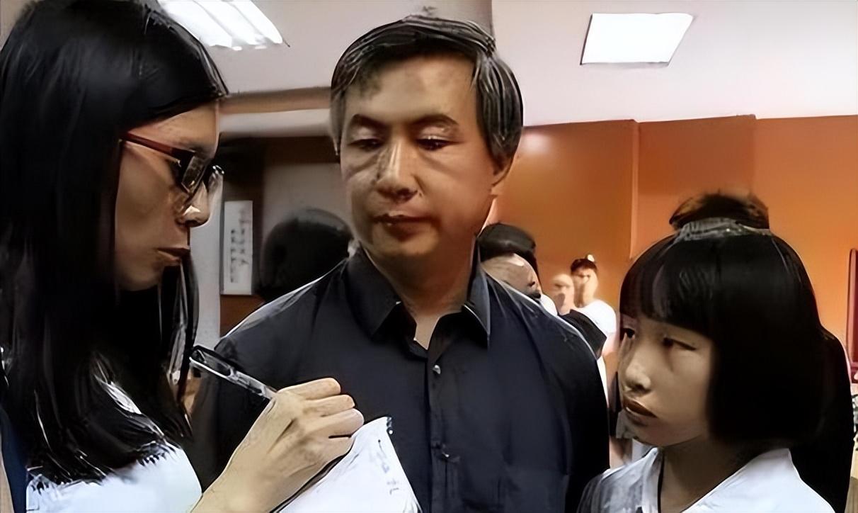 2017年高考结束,浙江大学的一份通知书送到了广州湛江市一个年仅12岁