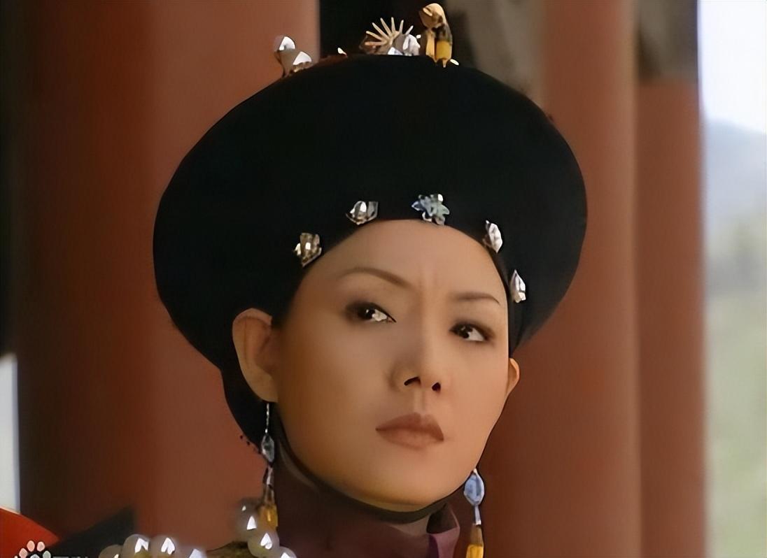 回顾孟庭丽:过劳离世抢救11天无力挽回,90岁老母坐轮椅送她一程