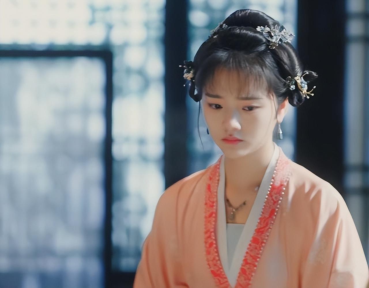 回顾:一脸丫鬟相别硬演公主,这些女星告诉你什么叫"金枝玉叶"