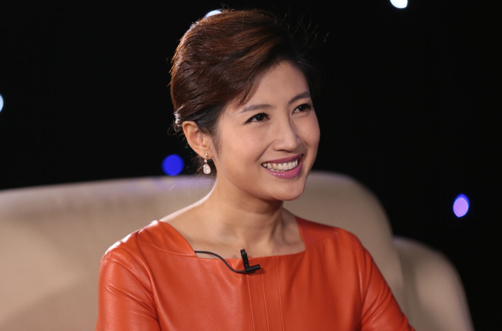 回顾主持人春妮坚持丁克17年后因婆婆一举动41岁当了妈妈