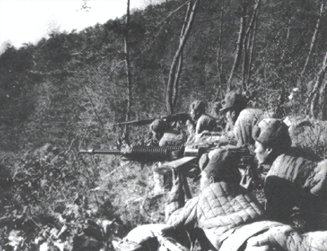 三所里阻击战一夜行军百余华里山路38军如何打响万岁军名号