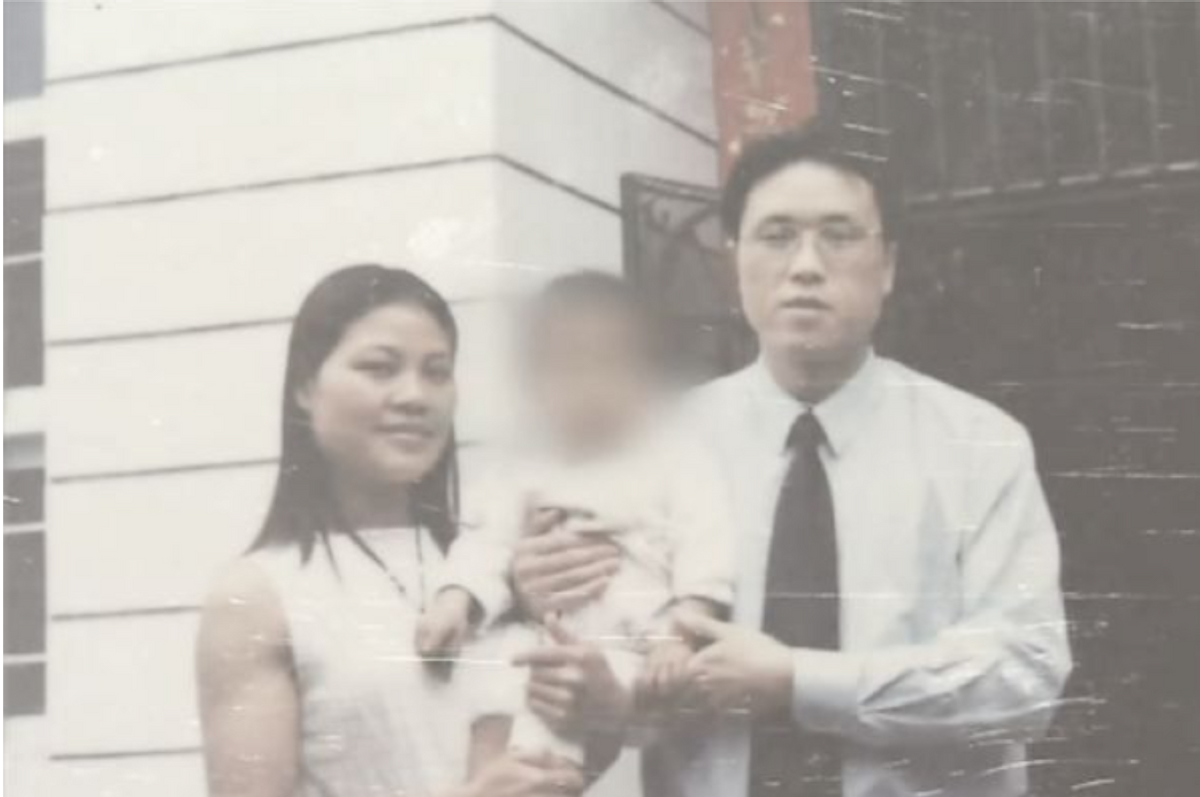 视频中,王慧芳满面枯槁,一遍遍地说着"儿子,我好想你,我每天都在想念