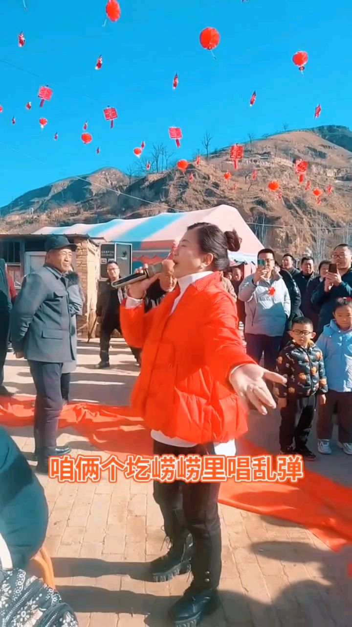 陕北农村婚礼偶遇陕北娜姐,一首《绥德的婆姨米脂的汉》超好听-度小视