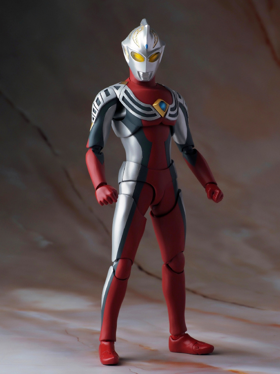 shf 杰斯提斯奥特曼 标准模式 素体用的赛罗,加长了胯加粗了手臂,后