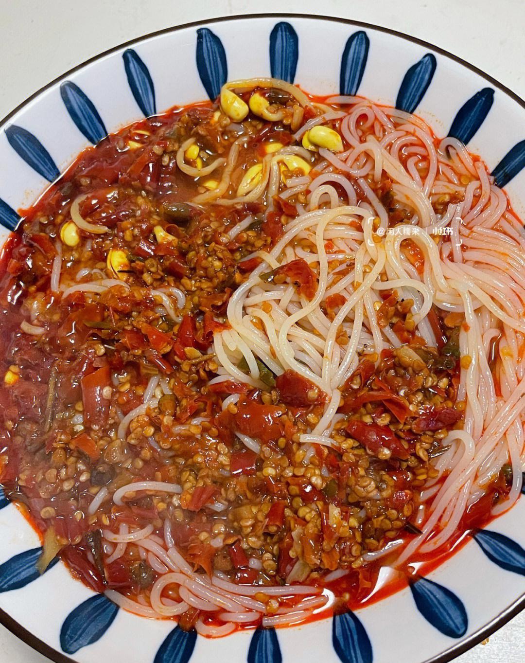 比火鸡面辣10倍,还不止吧[捂脸] 四川豆瓣的那种辣