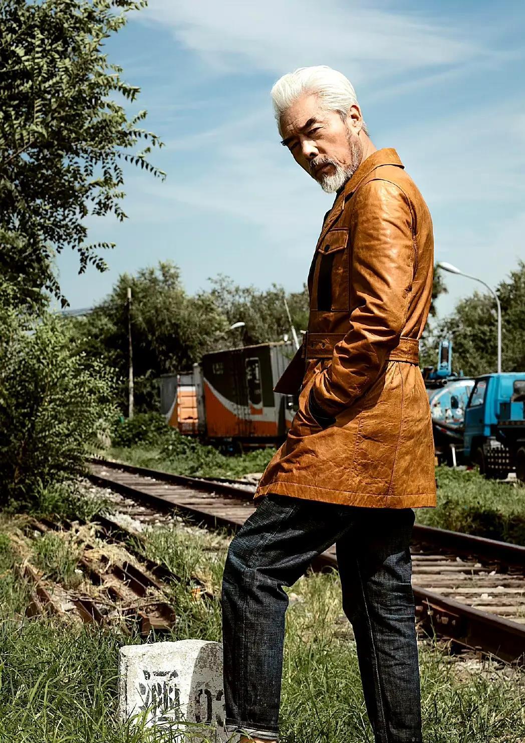 张双利:娶了圈外妻子,婚后生一女,家里钱归老婆管