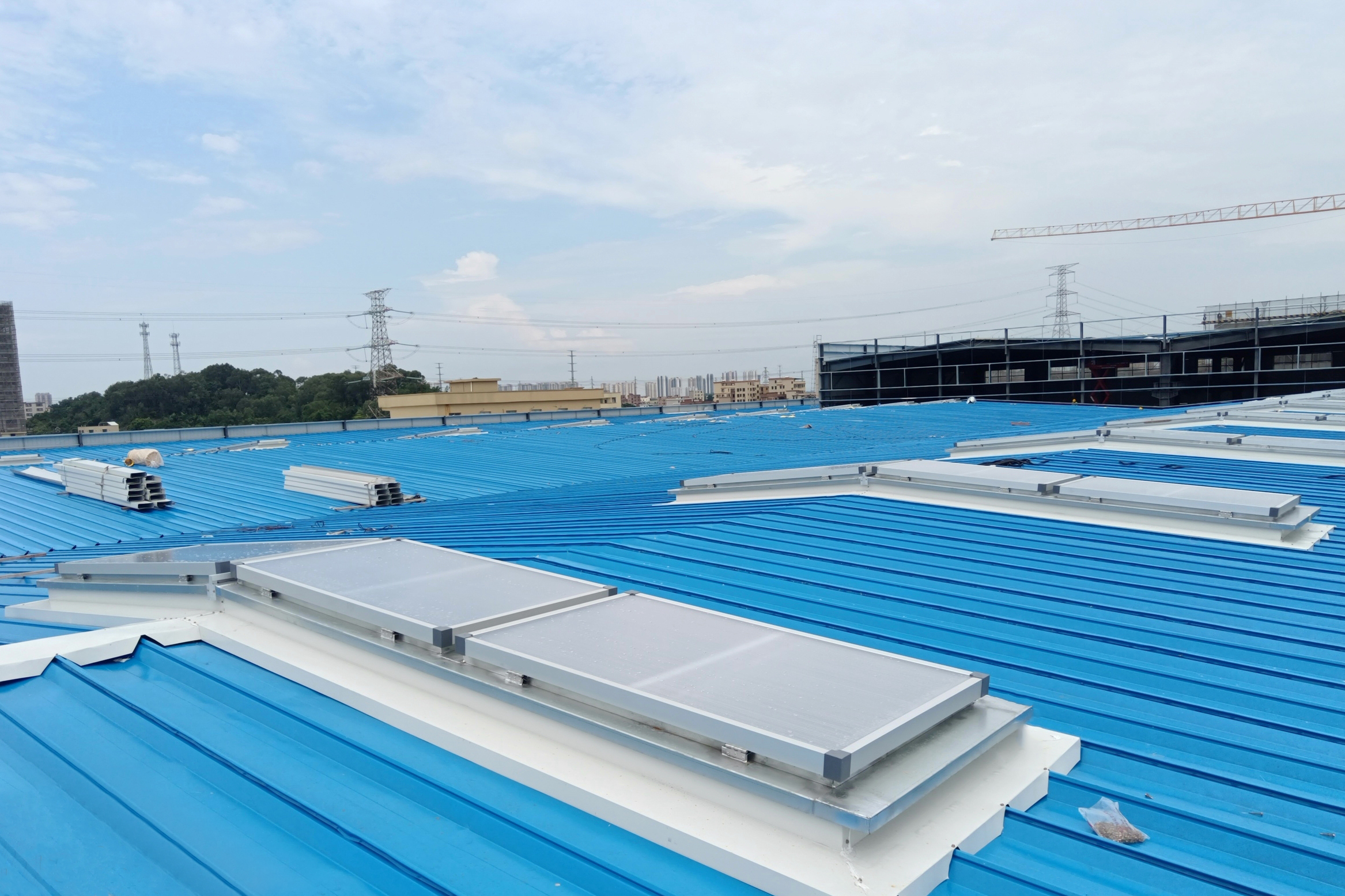 一字型采光排烟天窗尺寸定制,取决于建筑需求,结构,采光排烟效果,屋顶