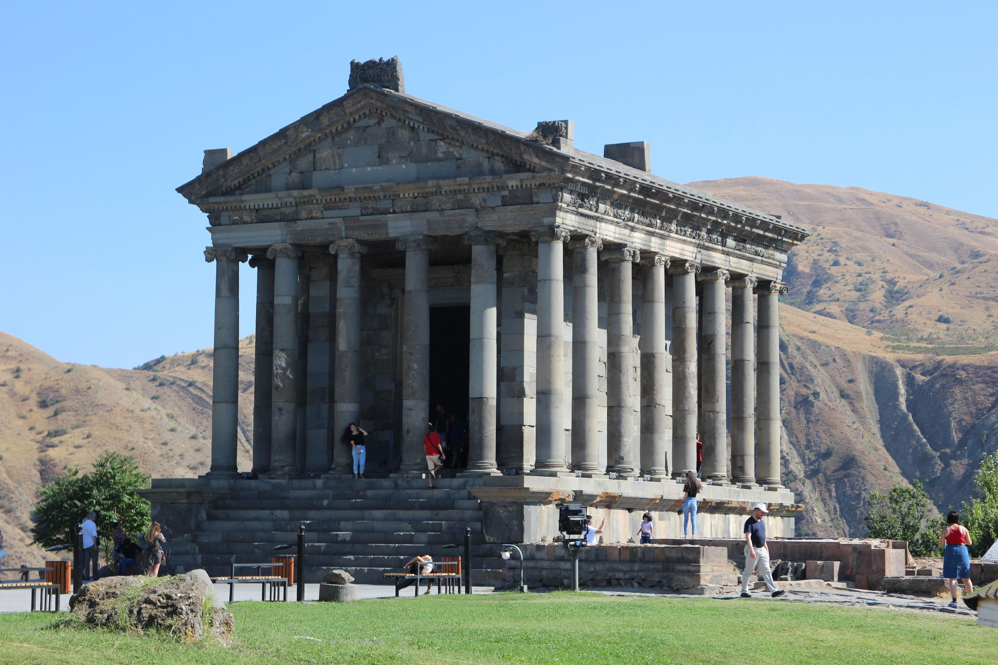 亚美尼亚—不缺信仰的地方,上帝的信徒