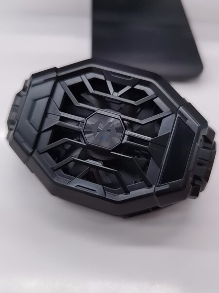 黑鲨手机散热器2pro手机散热器怎么样?智控制冷助力游戏不掉帧