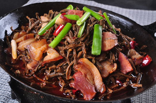 干豆角蒸腊肉的做菜方法介绍