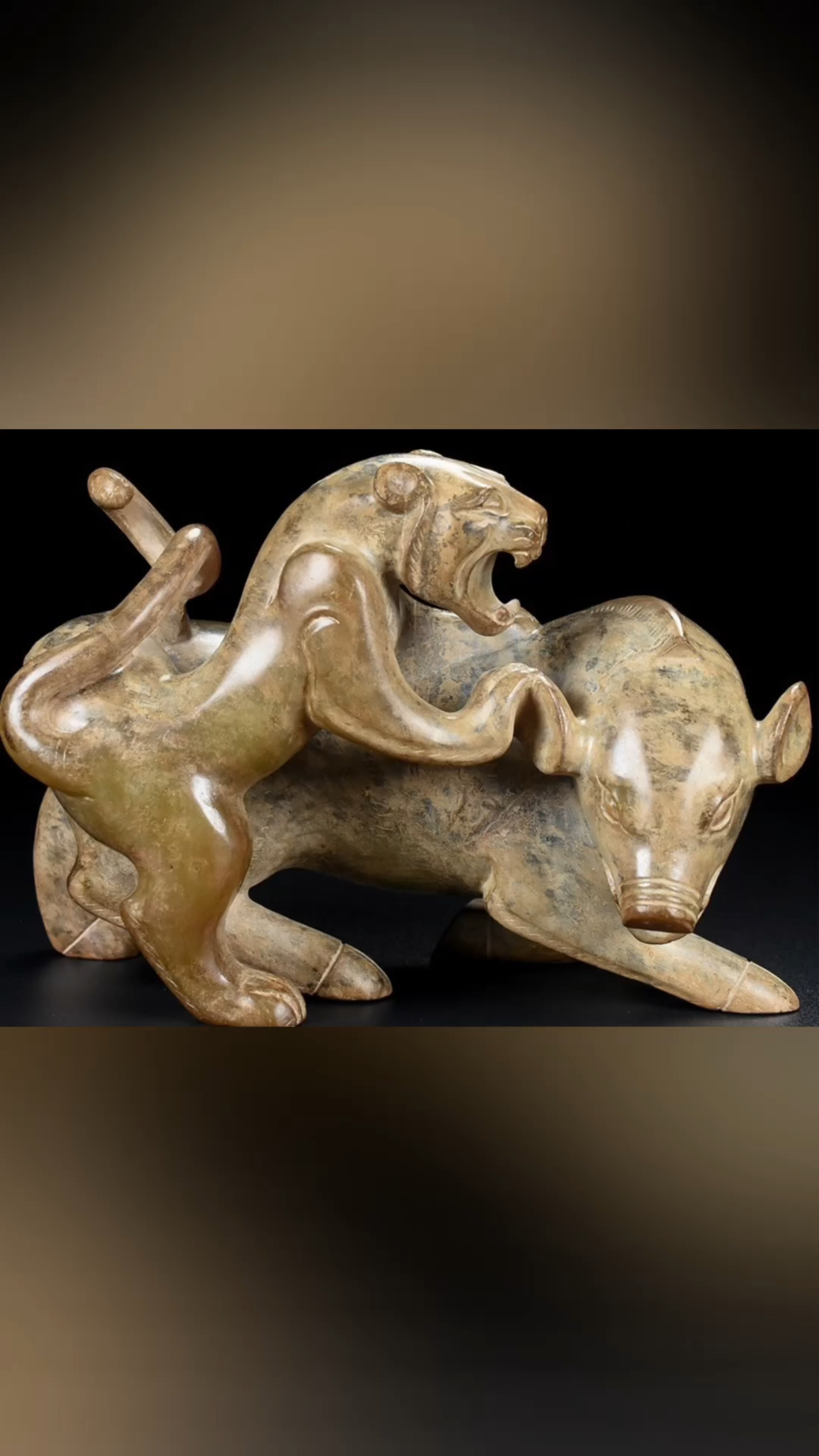 古玉老玉高古玉虎噬猪狩猎摆件