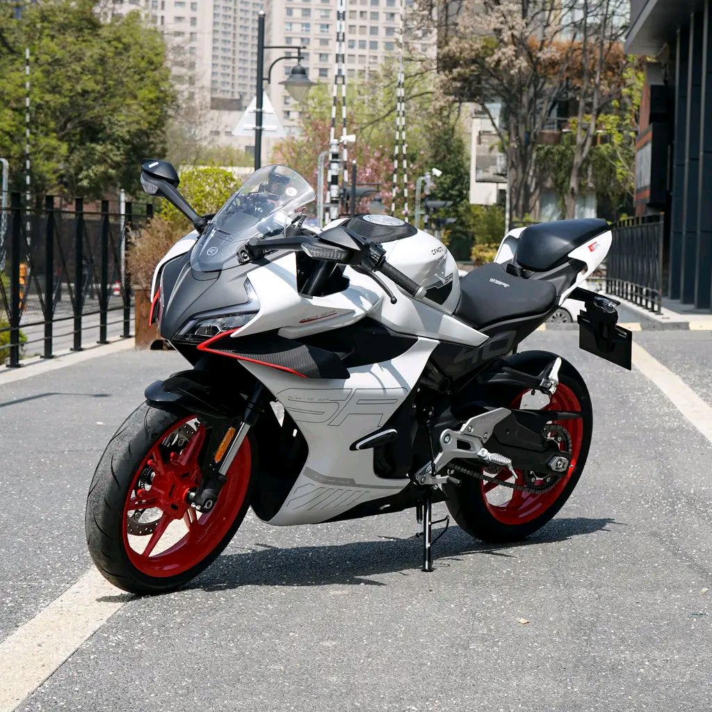 28580元,2024款春风450sr升级了哪些配置?