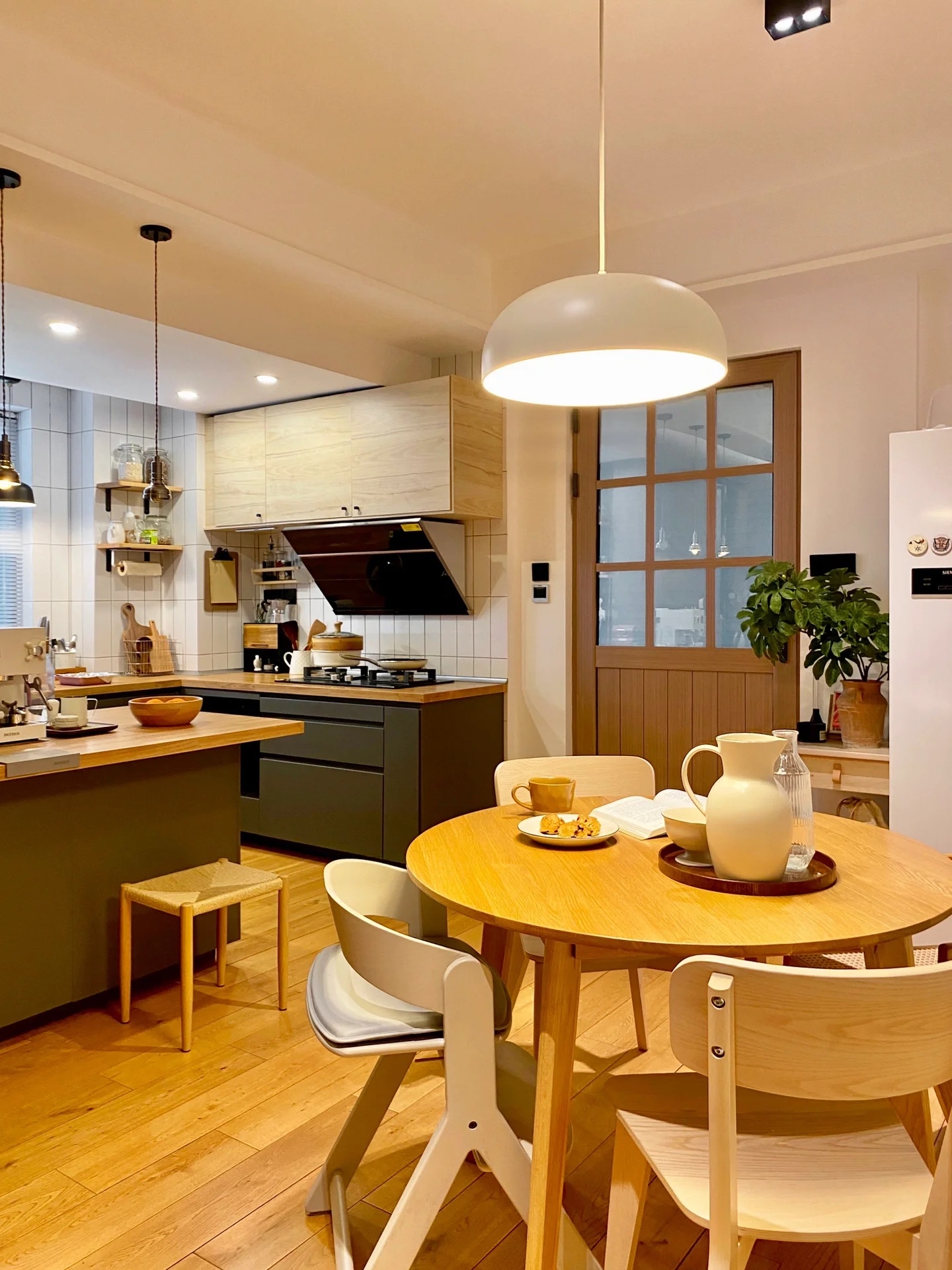 装修效果图大全小户型开放式厨房餐厅一体装修效果图开放式厨房餐厅