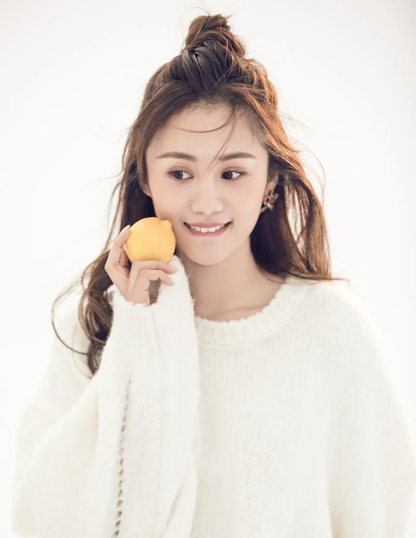 山东出美女,这些漂亮女演员都是山东籍的,而汪小菲拥有过两个