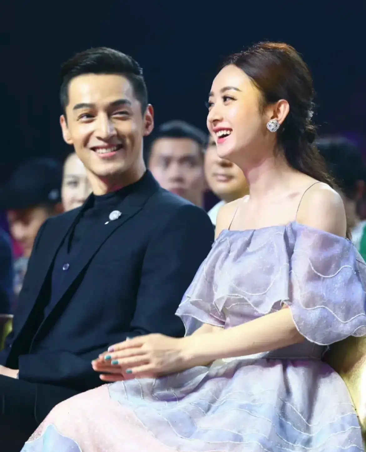 "胡歌却说:"最怕和赵丽颖合作,她演戏太拼命,我担心接不住"