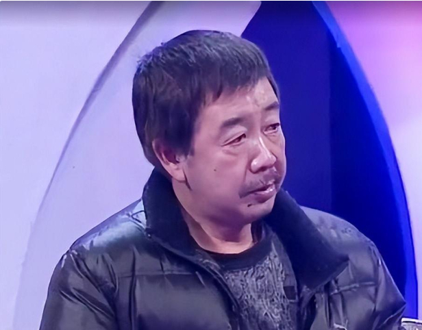 眼看着时间还早,家里范或许还没有做好,于是郝意正就带着孙子到公园里