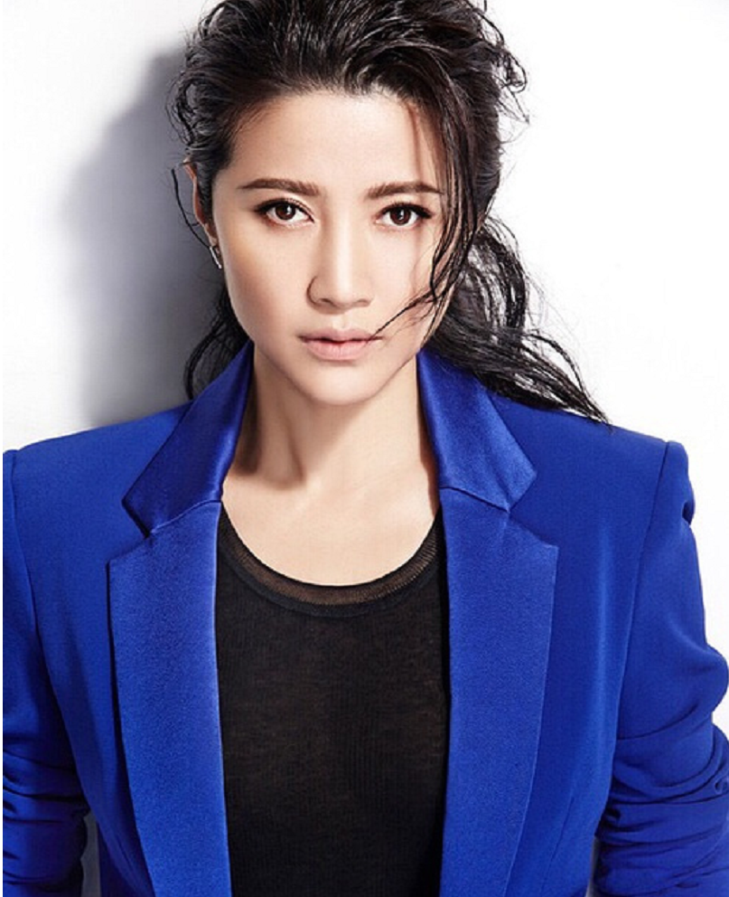 回顾影后颜丙燕照顾绝症母亲8年和李乃文有缘无份50岁还是单身