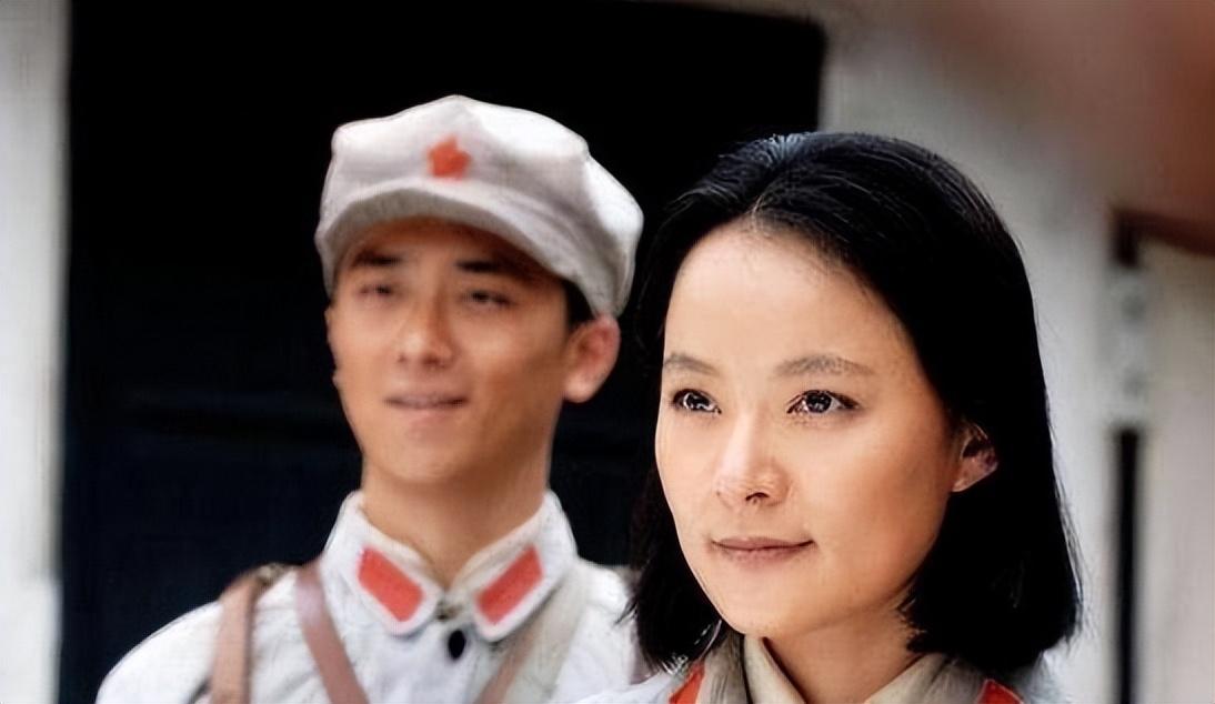 1939年李德返回苏联他留在中国的两任老婆和儿子后来如何