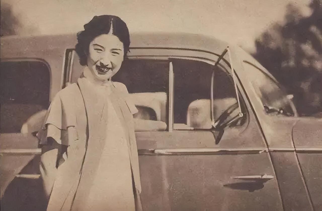 1950年陈毅在上海险遭暗杀凶手潜逃7年后被捕竟是机械厂厂花
