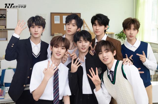 tfboys组合解散官微踩点发文高调告别三家互嘲场面难看