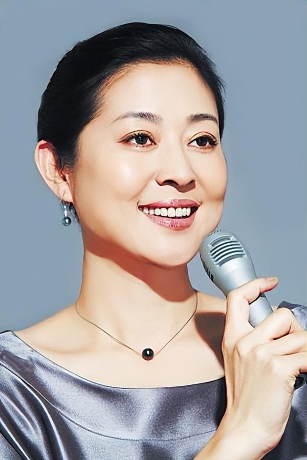 回顾王文澜与倪萍离婚弃生病儿子被骂18年今70岁一人生活