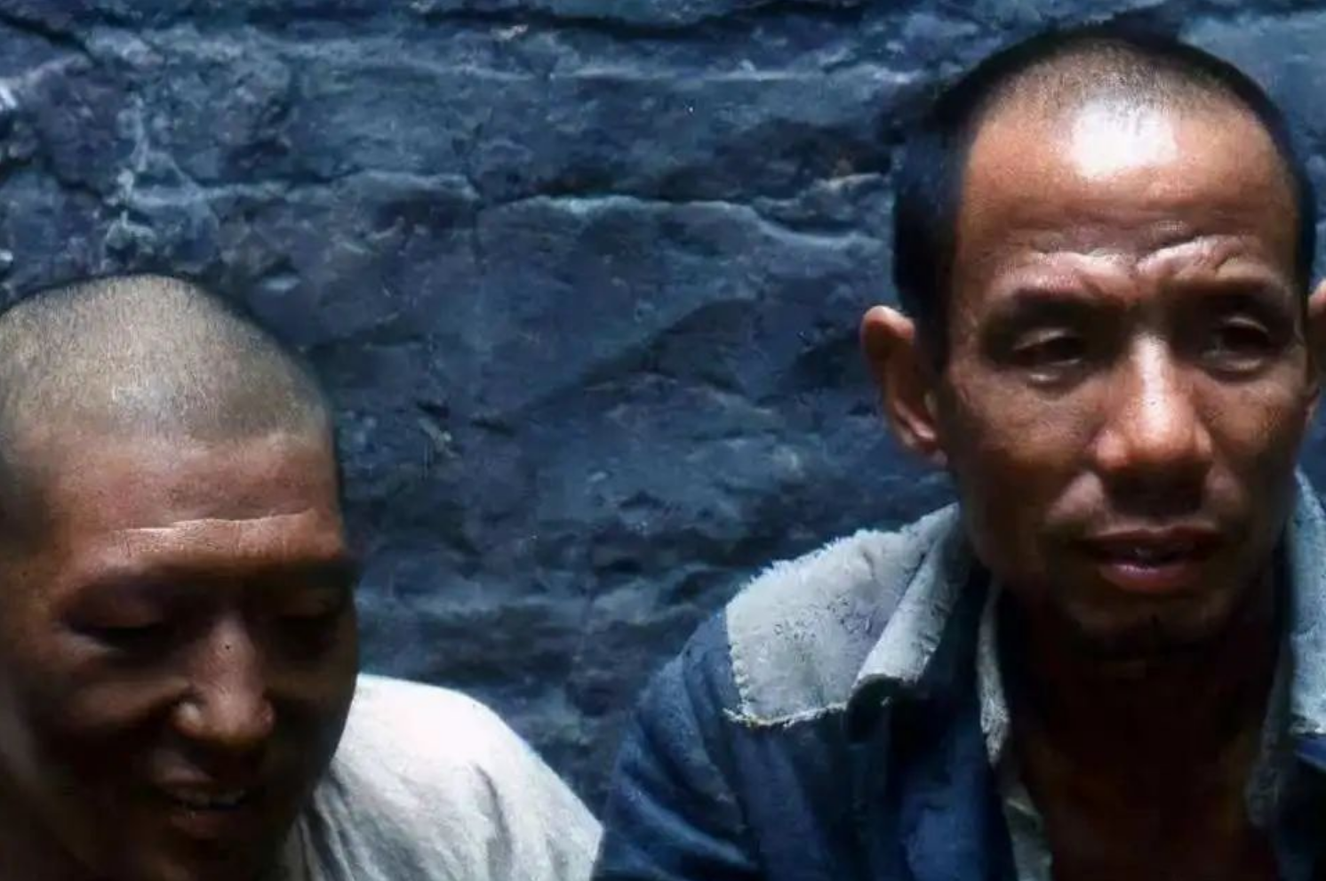 回顾85岁老戏骨魏宗万与二婚妻子走过50年金婚今越来越年轻了