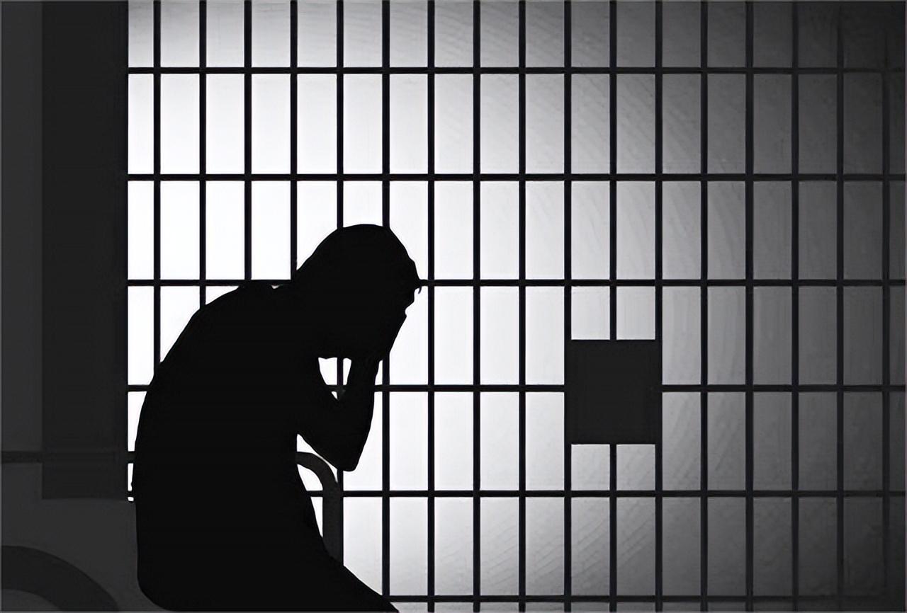 2002年河南村霸杀害村民,被捕后警方再接警:村霸一家五口都遇害