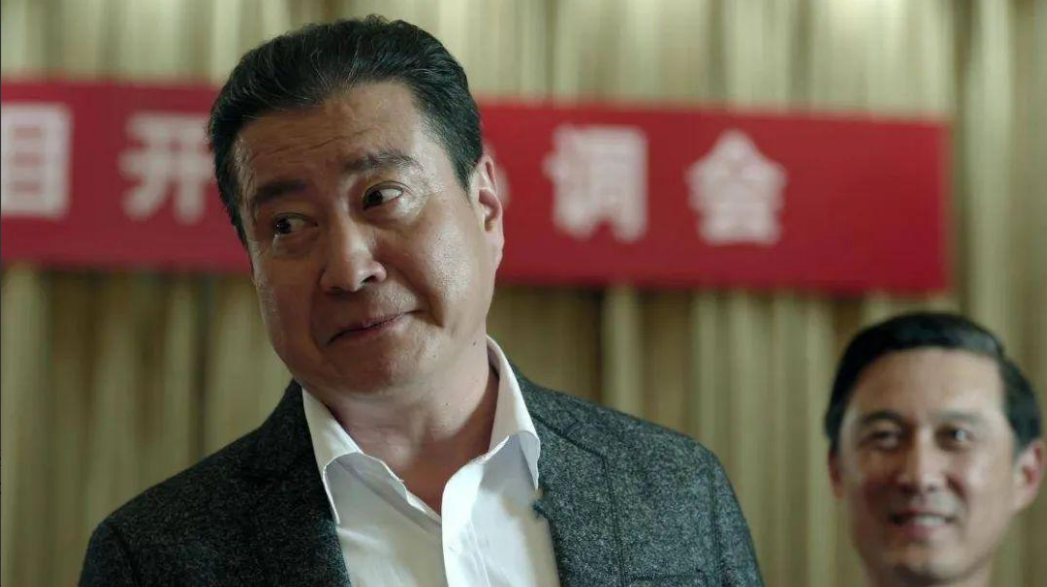 这让许文广也有些不好意思,挠挠后脑勺尴尬的笑了.