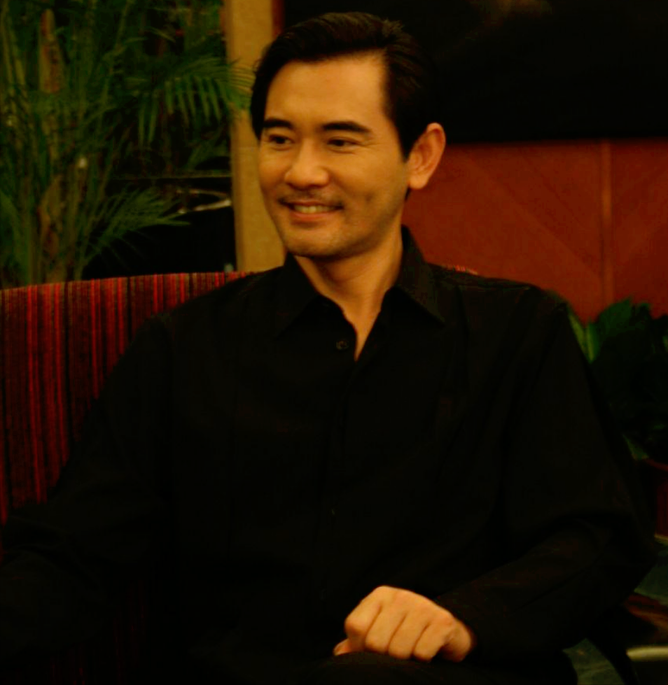 赵文瑄不喜欢父亲,但是他特别爱妈妈.