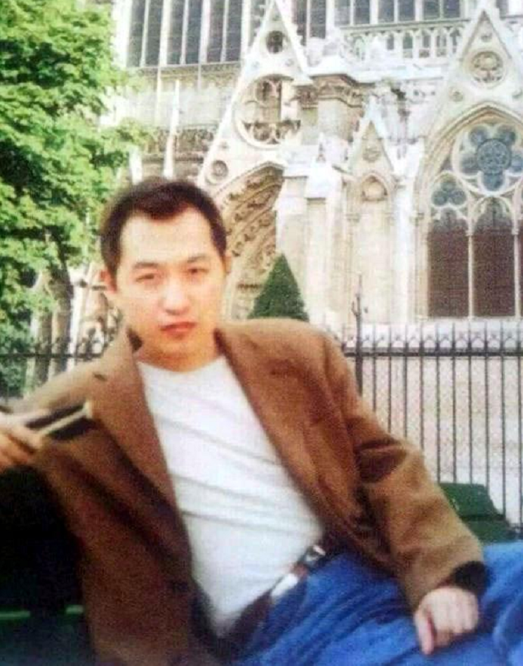 回顾歌手高枫的妹妹曾泉哥哥去世20年我与父母从未忘记过他