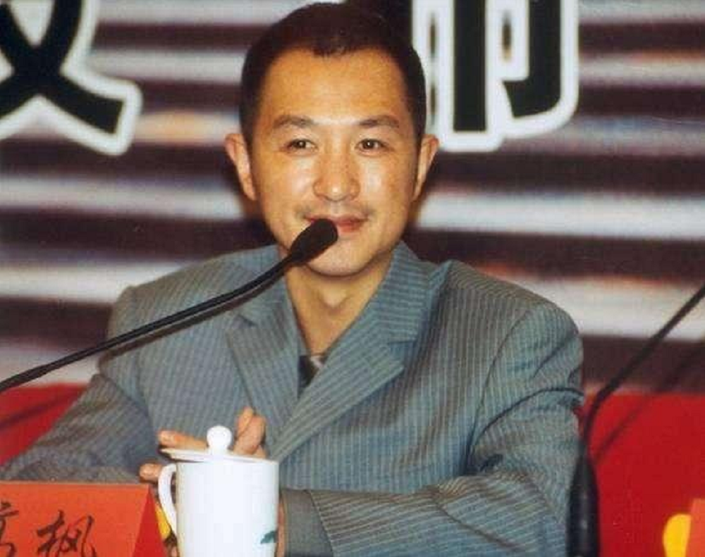 回顾歌手高枫的妹妹曾泉哥哥去世20年我与父母从未忘记过他