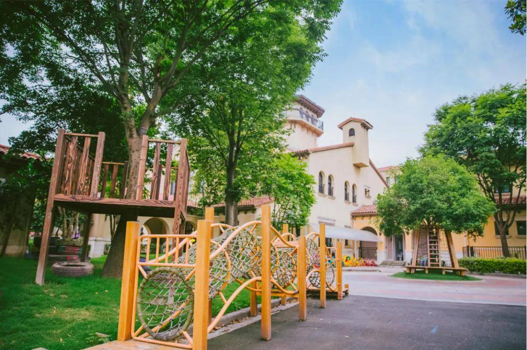 "蛙"噻,是春天呀!——海宁市庆安幼儿园托育亲子活动