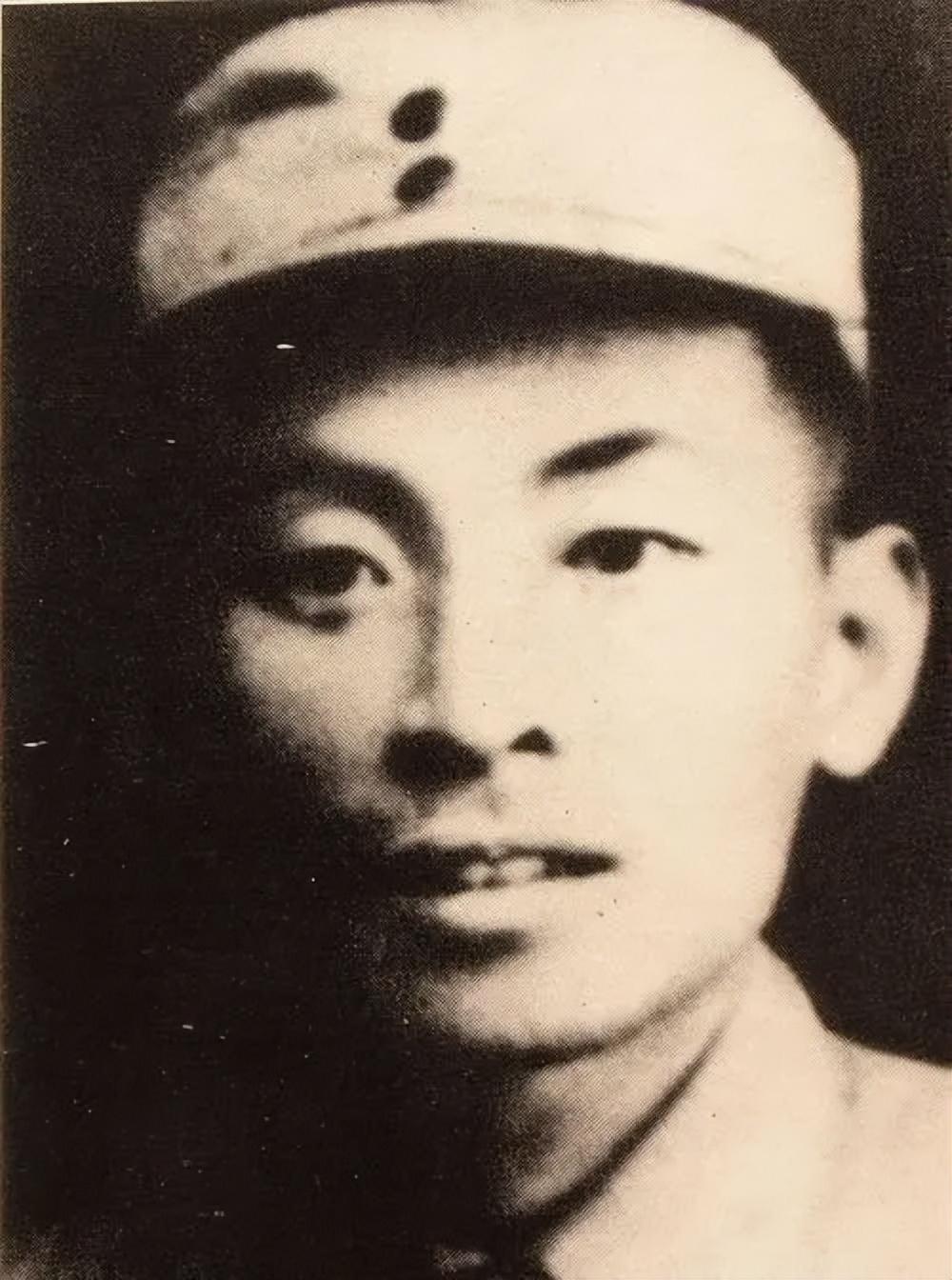 1944年叶飞去诊所看牙时见到墙上的字画回来后急令抓捕牙医