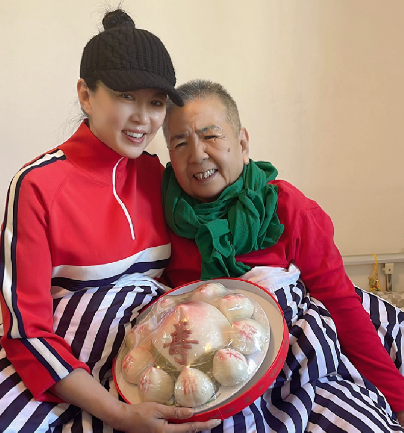 回顾国家一级演员马丽心疼酷妈嫁人后与丈夫将她当成宝