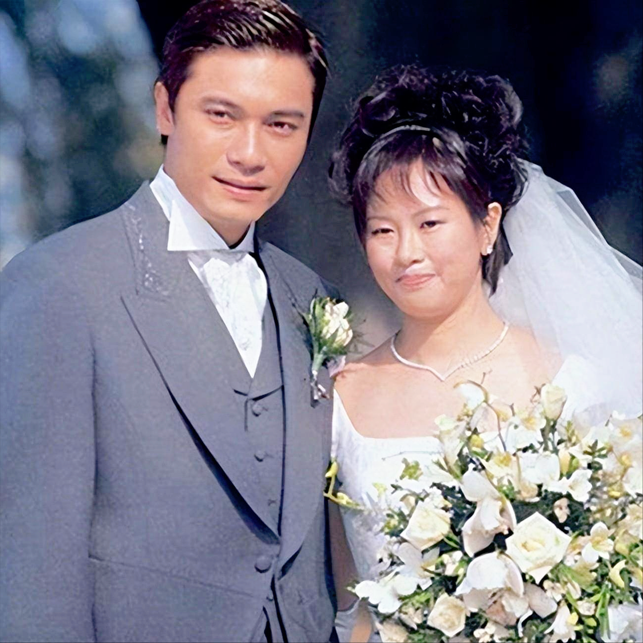 回顾罗嘉良再婚娶二婚演员苏岩为妻60岁生活幸福美满