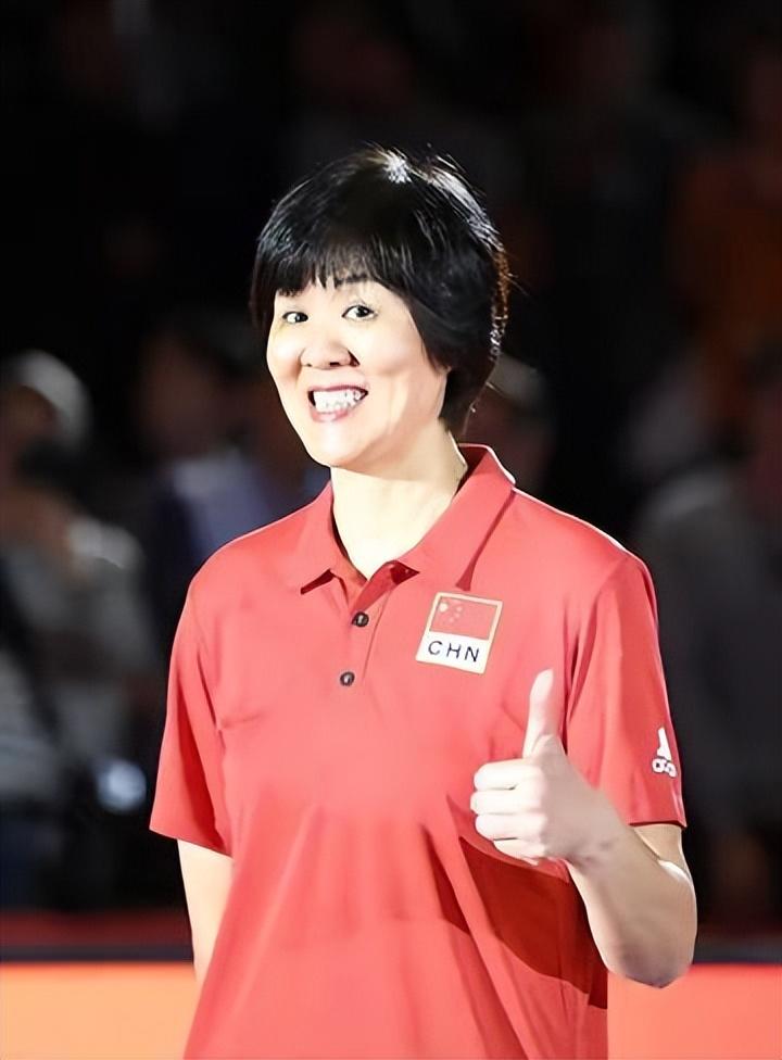 二,"铁榔头"郎平