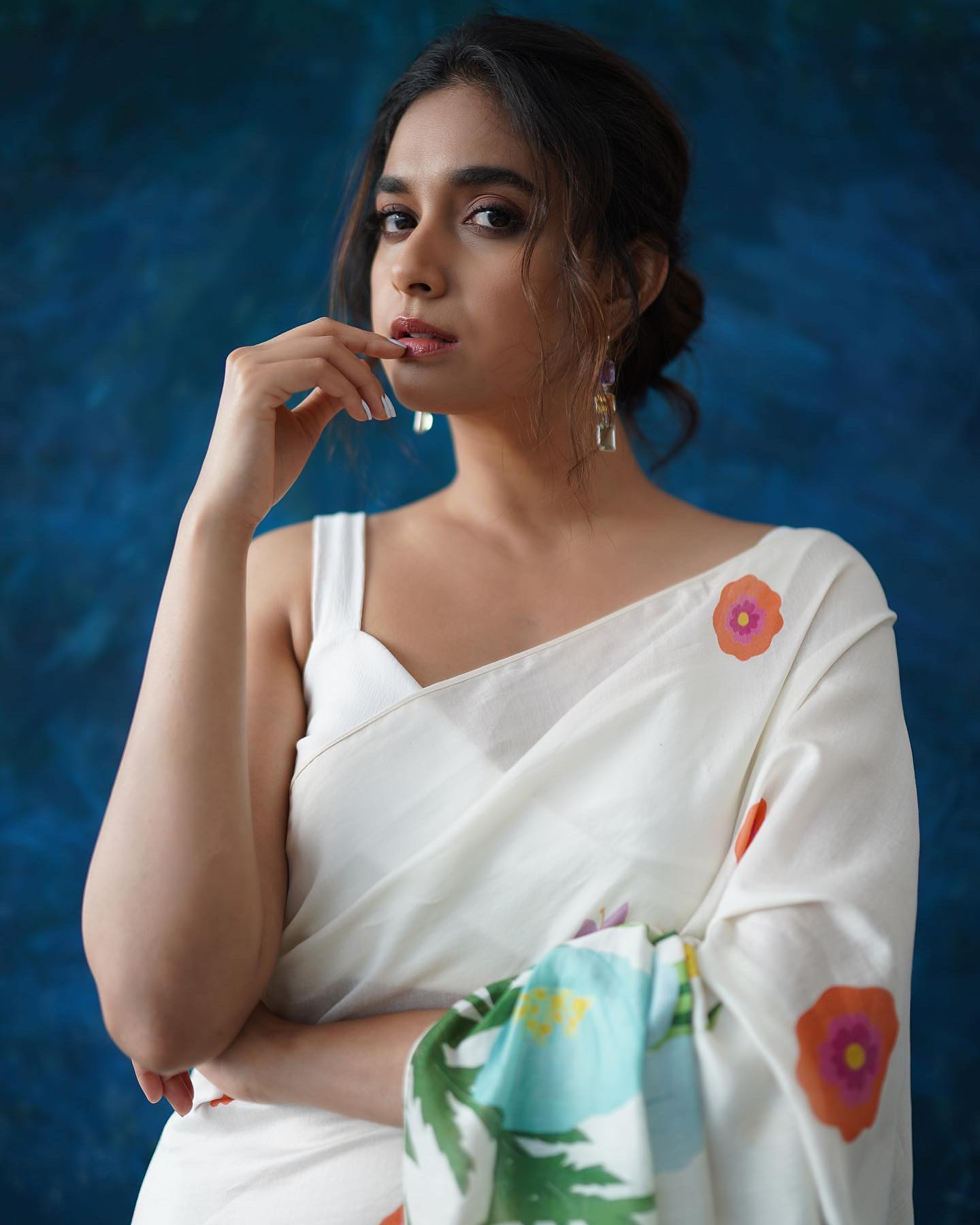 印度姑娘远嫁中国家人来中国参加婚礼弟弟中国穷人有婚礼吗