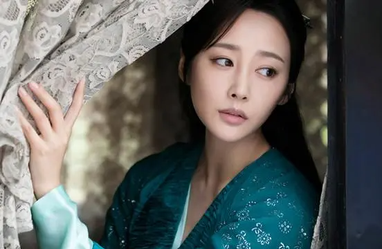 张艺谋亲选的"秦淮13美",13年后天壤之别,"关系户"销声匿迹