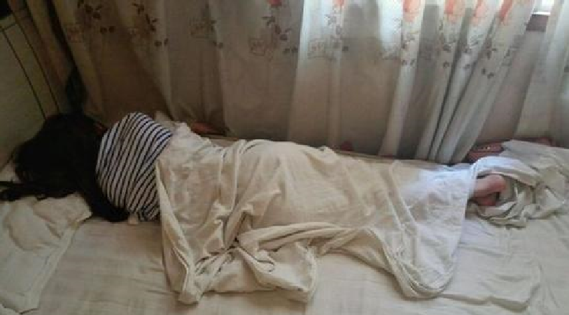 陕西一小偷盗窃被抓当场被女主人强行性侵没想到女人练过散打