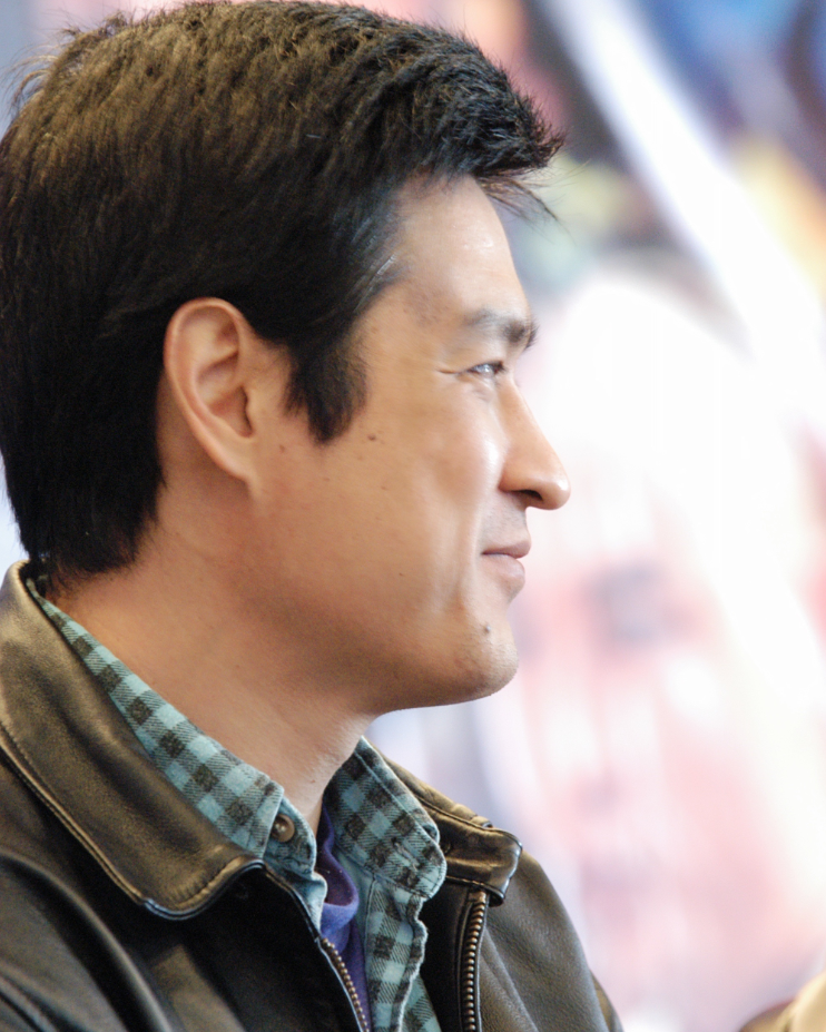 回顾他是80年代珠影红极一时的小生再婚娶小妻子前妻60岁再出圈